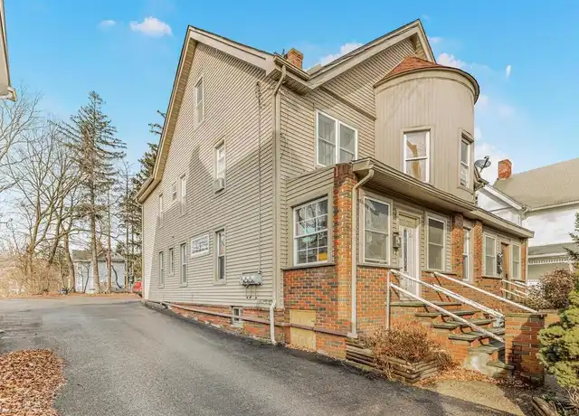Property at 7 Sproat St, Middletown, NY, 10940, 1 bed, 1 bath, [object Object]