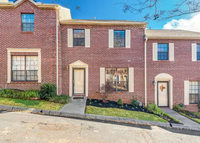 Property at 437 S Gallaher View Rd #7, Knoxville, TN, 37919, 2 beds, 2.5 baths, [object Object]
