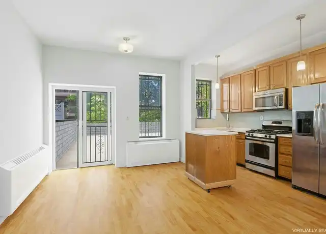 Property at 554 W 183rd St Unit 1, New York, NY, 10033, 2 beds, 2.5 baths, [object Object]