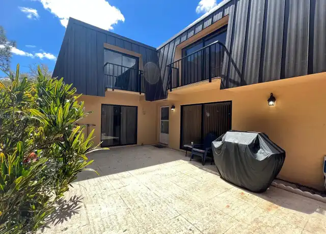 Property at 6447 SE Windsong Ln, Stuart, FL, 34997, 1 bed, 1.5 baths, [object Object]