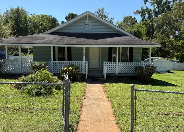 Property at 1461 Westdale Ln, Lincolnton, NC, 28092, 2 beds, 1 bath, [object Object]