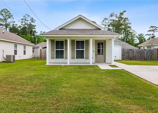 Property at 1529 Penrose St, Mandeville, LA, 70448, 3 beds, 2 baths, [object Object]