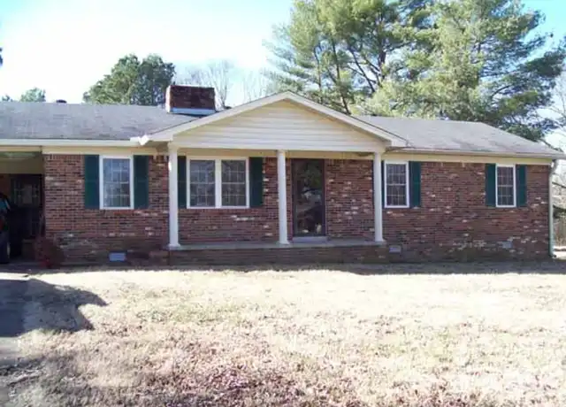 Property at 110 Lakeshore Dr, Oakfield, TN, 38362, 3 beds, 2 baths, [object Object]