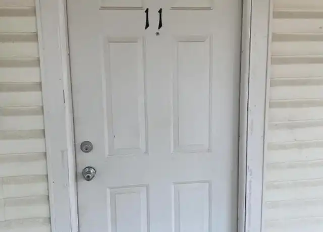 Property at 201 Beeler St, Poteau, OK, 74953, 1 bed, 1 bath, [object Object]