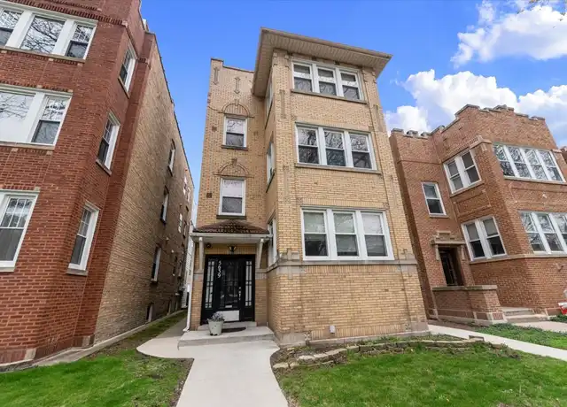 Property at 5639 N Artesian Ave, Chicago, IL, 60659, 2 beds, 1 bath, [object Object]