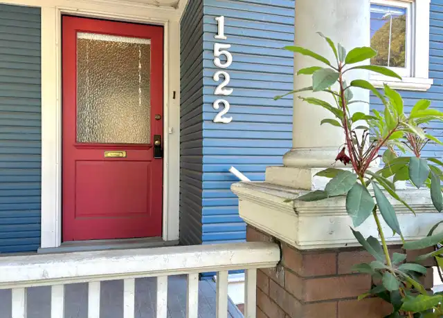 Property at 1522-1524 SE Belmont St Unit 1522, Portland, OR, 97214, 2 beds, 1 bath, [object Object]