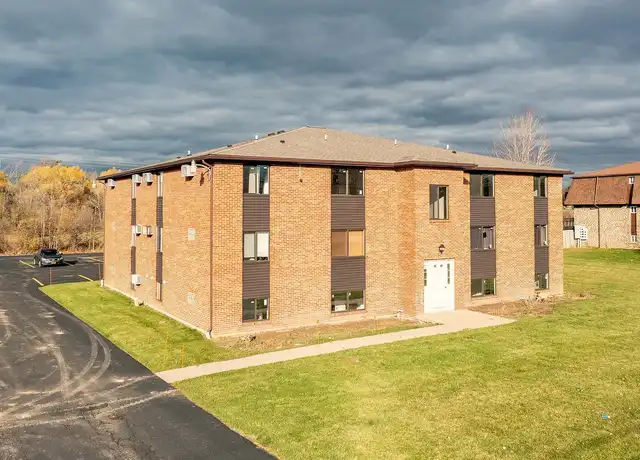 Property at Maplewood Apartments - 6285 Robinson Rd, Lockport, NY, 14094, 1-2 bed, 1 bath, [object Object]