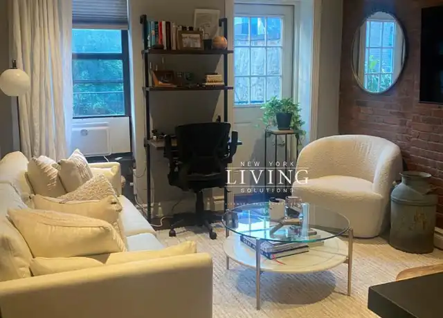Property at 95 Perry St Unit 14, New York, NY, 10014, 1 bed, 1 bath, [object Object]
