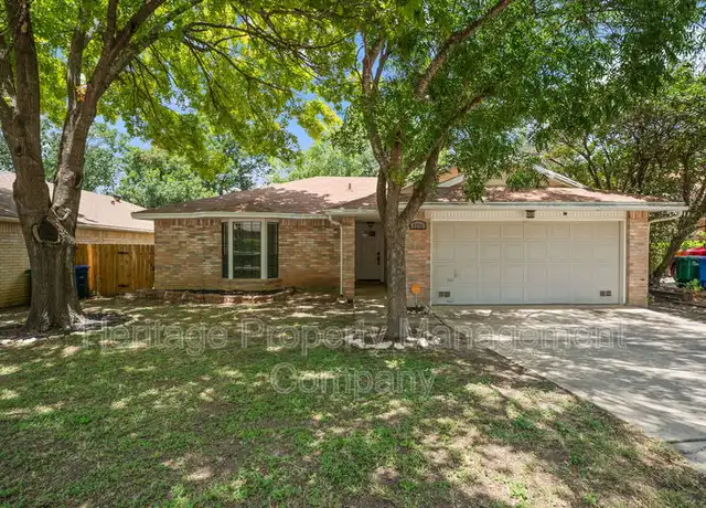 Property at 6175 John Chapman, San Antonio, TX, 78240, 3 beds, 2 baths, [object Object]