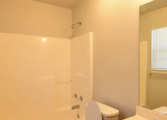 Property at 5118 Williams Dr, Temple, TX, 76502, 3 beds, 2 baths, [object Object]
