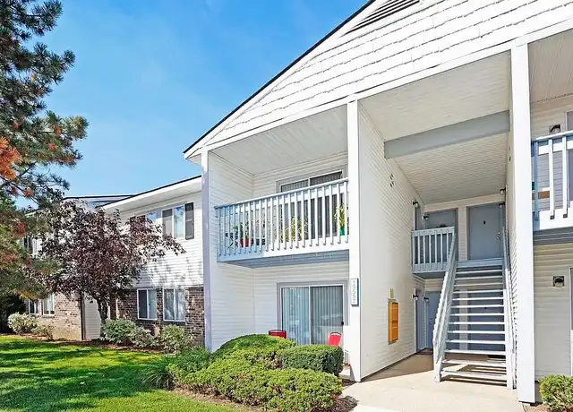 Property at Fieldstone Apartments - 13375 Stonegate Dr, Sterling Heights, MI, 48312, 1-2 bed, 1-2 bath, [object Object]