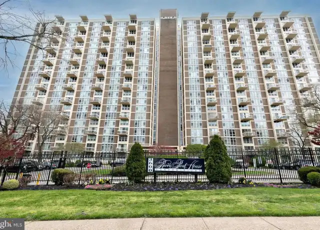 Property at 3600 Conshohocken Ave #705, Philadelphia, PA, 19131, 3 beds, 2 baths, [object Object]