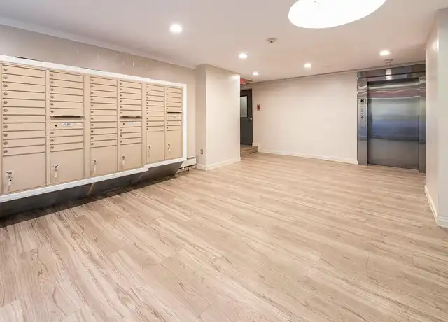 Property at Lexington Apartments - 21 Oak Ter, Somerville, NJ, 08876, 2 beds, 1 bath, [object Object]
