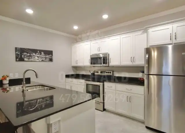 Property at 1901 E Brookview Cir Unit 303, Siloam Springs, AR, 72761, 1 bed, 1 bath, [object Object]