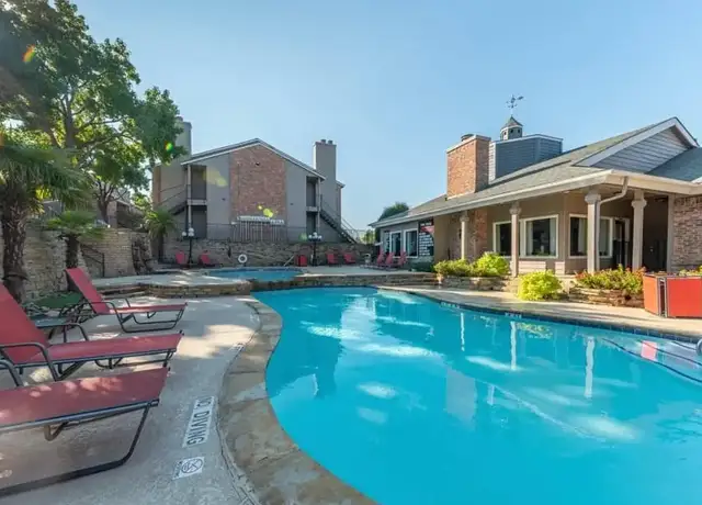 Photo of 1811 E Frankford Rd, Carrollton, TX 75007