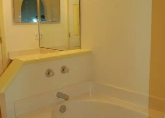 Property at 7403 Overland Park Blvd W, Jacksonville, FL, 32244, 3 beds, 2 baths, [object Object]