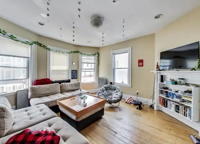 Property at 43 Hillside St, Roxbury, MA, 02120, 4 beds, 1 bath, [object Object]