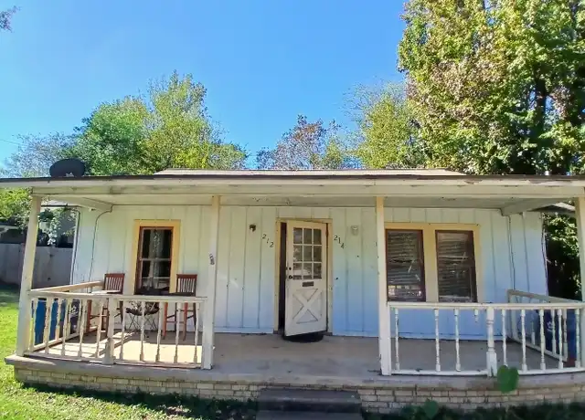Property at 212 Choice St, Kilgore, TX, 75662, 1 bed, 1 bath, [object Object]