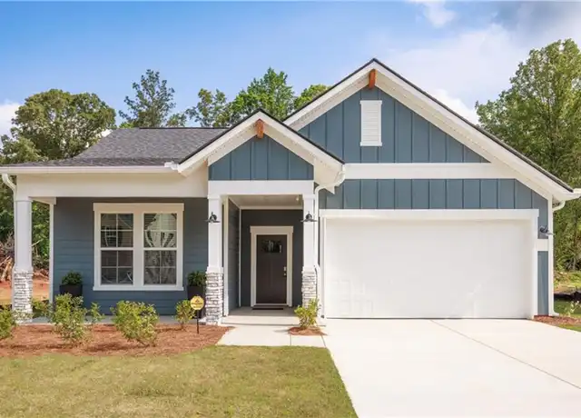 Property at 1323 Crescent Blvd, Auburn, AL, 36830, 4 beds, 2 baths, [object Object]