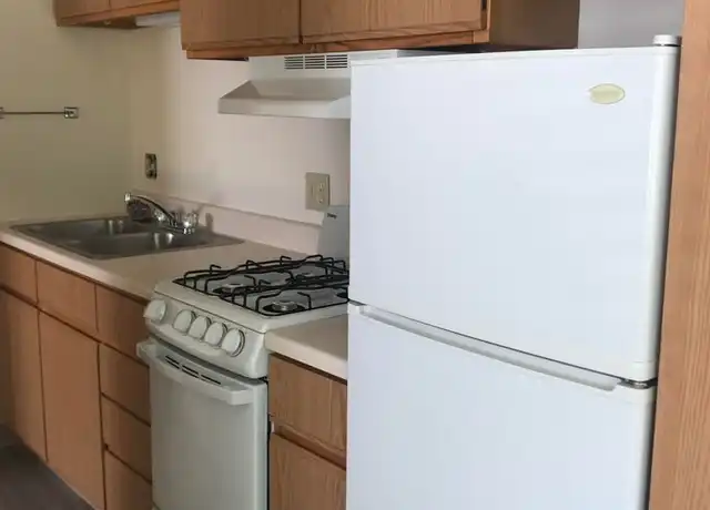 Property at 326 7th St N Unit 102, La Crosse, WI, 54601, 1 bed, 1 bath, [object Object]