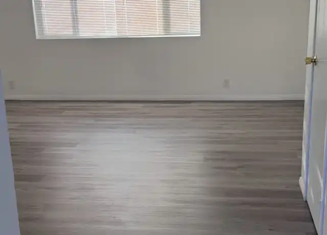 Property at 213 E Foster Ave Unit 1, Henderson, NV, 89011, 2 beds, 1 bath, [object Object]