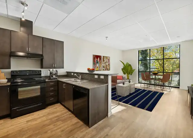 Property at Maddox Apartments - 995 N Marine Dr, Portland, OR, 97217, 1-2 bed, 1-2 bath, [object Object]
