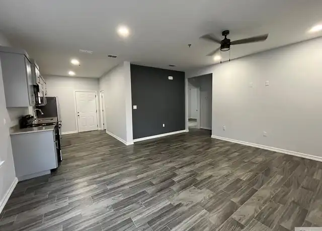Property at 1122 E 20th St Unit 5, Weslaco, TX, 78596, 2 beds, 2 baths, [object Object]