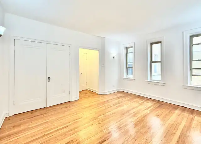 Property at 6300 N Leavitt St Unit 1, Chicago, IL, 60659, 1 bed, 1 bath, [object Object]