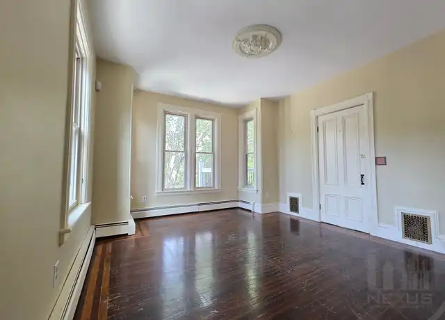 Property at 206 Adelaide Ave, Providence, RI, 02907, 2 beds, 1 bath, [object Object]