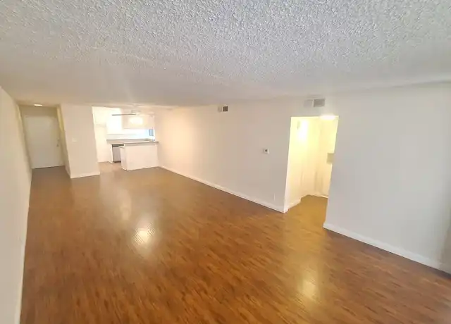 Property at 13907 Oxnard St, Van Nuys, CA, 91401, 1 bed, 1 bath, [object Object]
