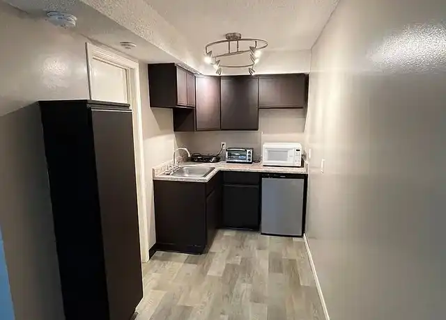 Property at cpa - College Park Apartments - 120 College Park Cir, Lincoln, NE, 68505, 0-2 beds, 1-2 bath, [object Object]