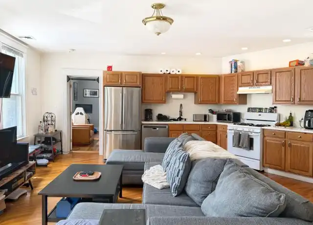 Property at 176 Dorchester St, Boston, MA, 02127, 3 beds, 1 bath, [object Object]