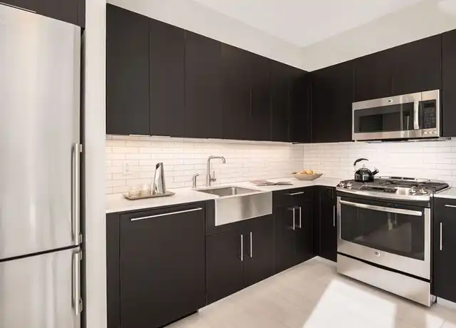 Property at 535 W 43rd St Unit SOUTH9G, New York, NY, 10036, 2 beds, 2 baths, [object Object]