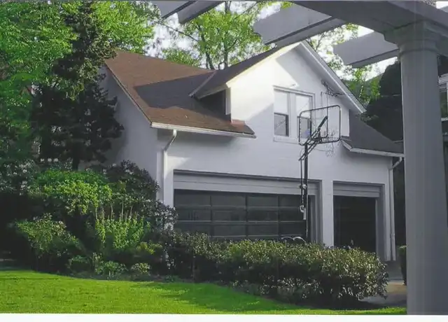 Property at 109 Woodland Rd Unit Carriage House, Pittsburgh, PA, 15232, 1 bed, 1 bath, [object Object]