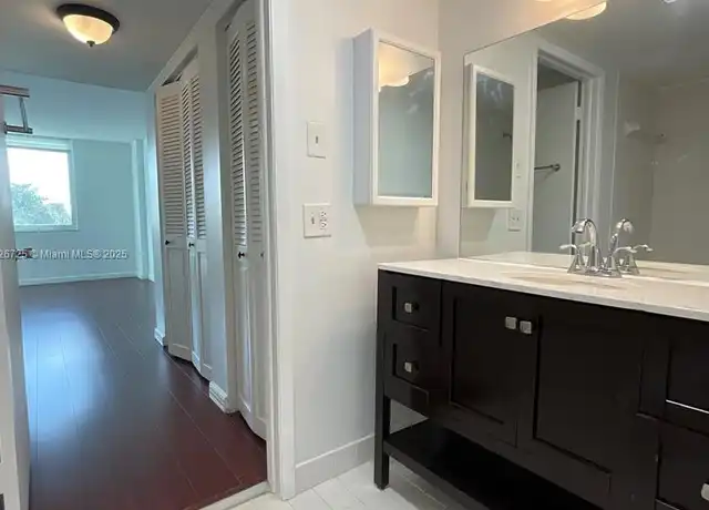 Property at 919 Hillcrest Dr #302, Hollywood, FL, 33021, 2 beds, 2 baths, [object Object]