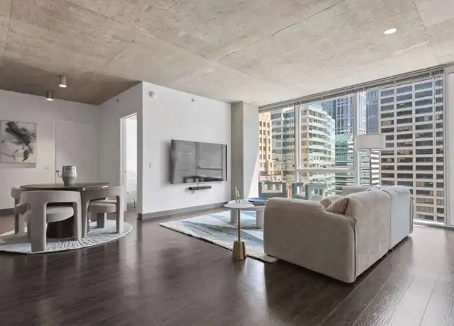 Property at West Lake Street 215 - W Lake St Unit 1029630P, Chicago, IL, 60601, 3 beds, 2 baths, [object Object]