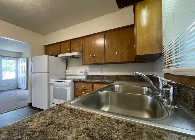 Property at 2220 Chanticleer St Unit 2220, Grand Island, NE, 68801, 2 beds, 1 bath, [object Object]