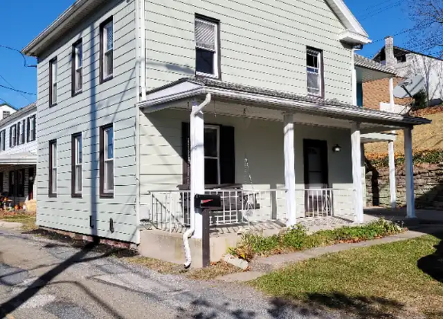 Property at 403 High St, Dauphin, PA, 17018, 3 beds, 1.5 baths, [object Object]