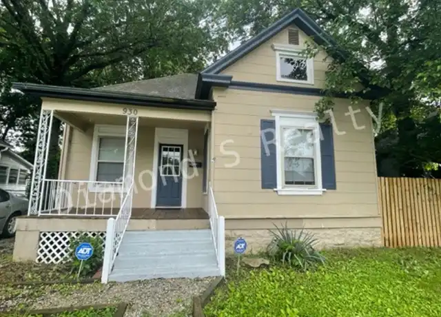 Property at 930 W Harrison St, Springfield, MO, 65806, 3 beds, 2 baths, [object Object]