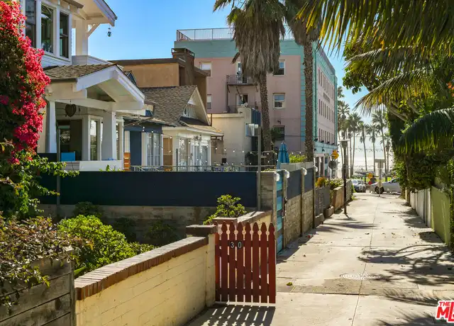 Property at 30 Dudley Ave #2, Venice, CA, 90291, 0 beds, 1 bath, [object Object]