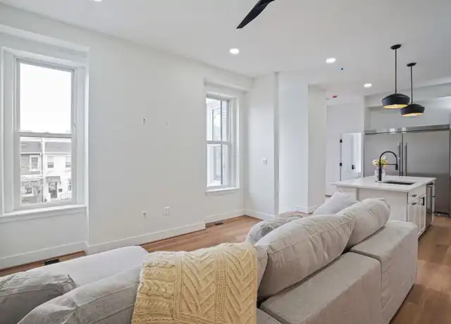Property at 235 F St NE Unit 4, Washington, DC, 20002, 1 bed, 1 bath, [object Object]