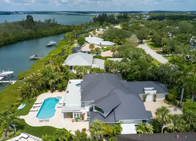 Property at 1321 Indian Mound Trl, Vero Beach, FL, 32963, 5 beds, 5.5 baths, [object Object]