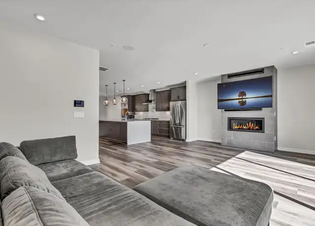 Property at 7463 Backett Wood Ter #1214, McLean, VA, 22102, 3 beds, 2.5 baths, [object Object]