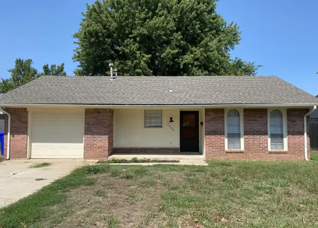 Property at 1309 Abbey Dr, Norman, OK, 73071, 3 beds, 2 baths, [object Object]