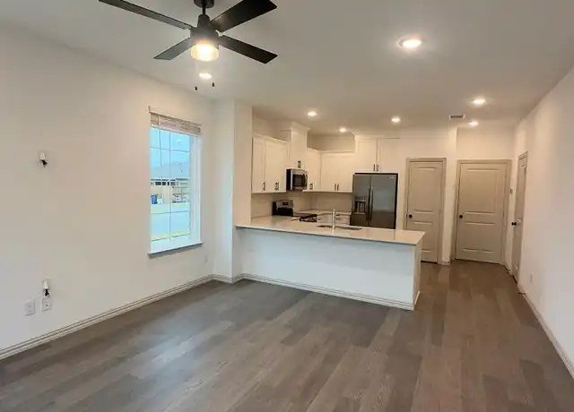 Property at 5370 Springlake Pkwy, Haltom City, TX, 76117, 3 beds, 2.5 baths, [object Object]
