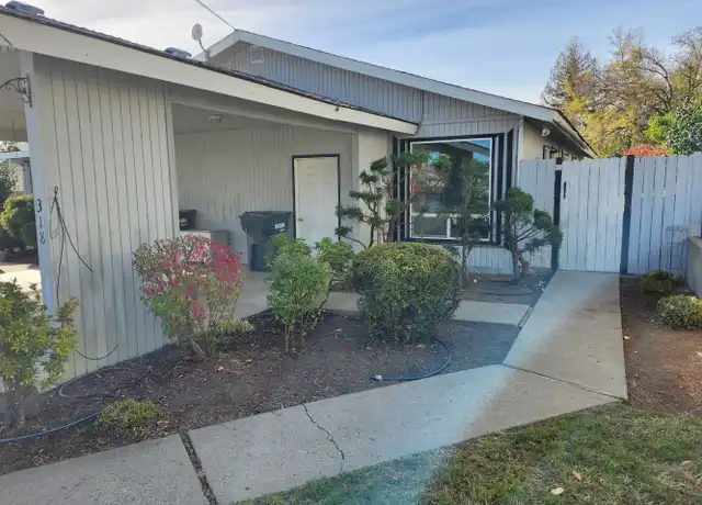 Property at 318 N 5th St Unit F318, Selah, WA, 98942, 3 beds, 1 bath, [object Object]