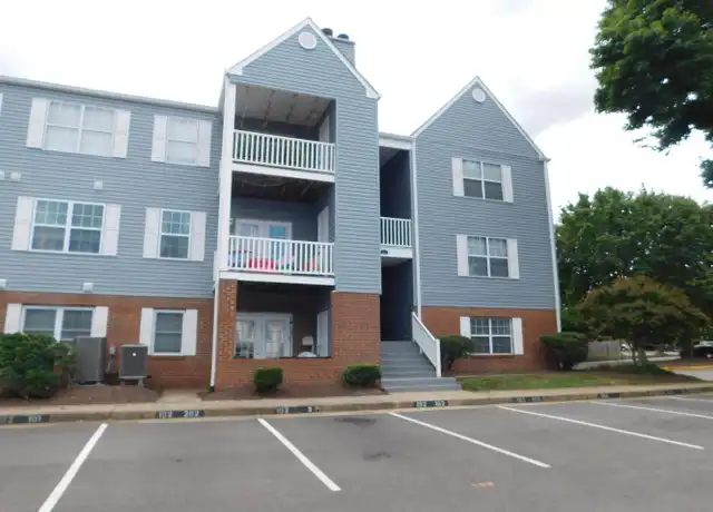 Property at 102 Piccadilly Ln Unit 65, Stafford, VA, 22556, 2 beds, 2 baths, [object Object]