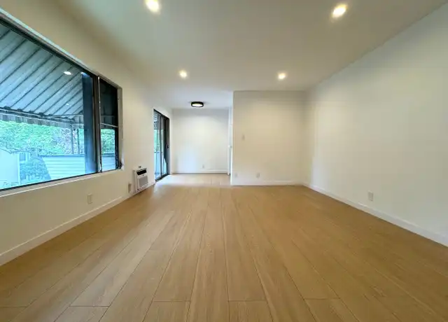 Property at 1020 N Edinburgh Ave Unit 06, West Hollywood, CA, 90046, 2 beds, 1.5 baths, [object Object]
