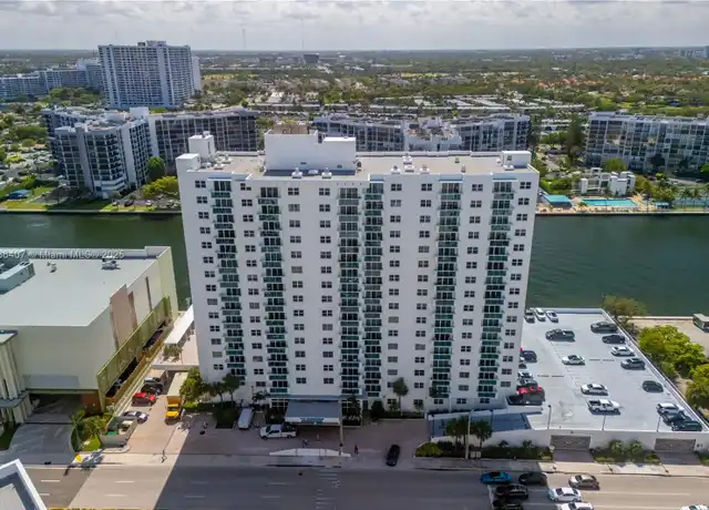 Property at 3000 S Ocean Dr #1414, Hollywood, FL, 33019, 1 bed, 1.5 baths, [object Object]
