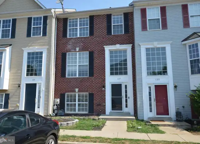 Property at 137 Fieldstone Ct, Frederick, MD, 21702, 4 beds, 3.5 baths, [object Object]